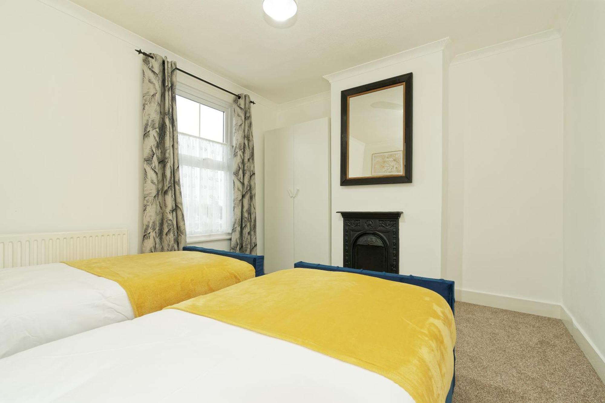 Lovely Luxury 3 Bed House Chatham (Kent) Exterior foto